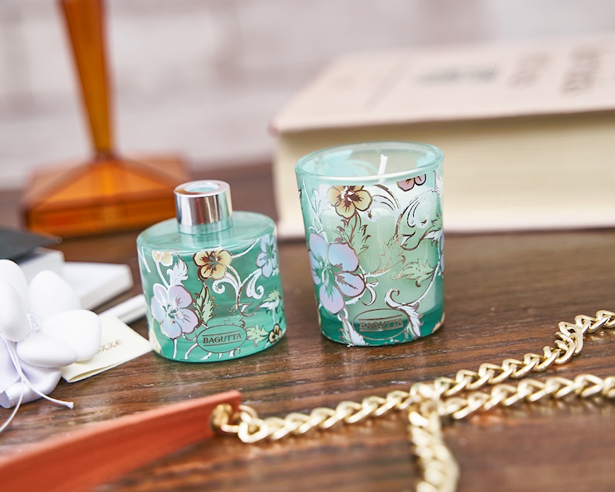 Gift box lavender green with sugared almonds Selezione Zanolli