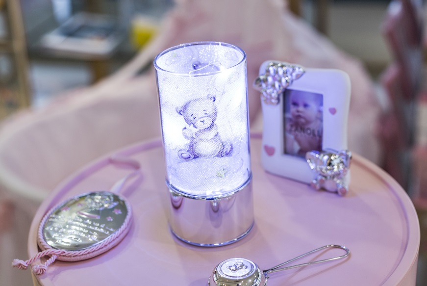 Bomboniera Battesimo Lampada Orsetto rosa rosa con ciuffo portaconfetti Selezione Zanolli