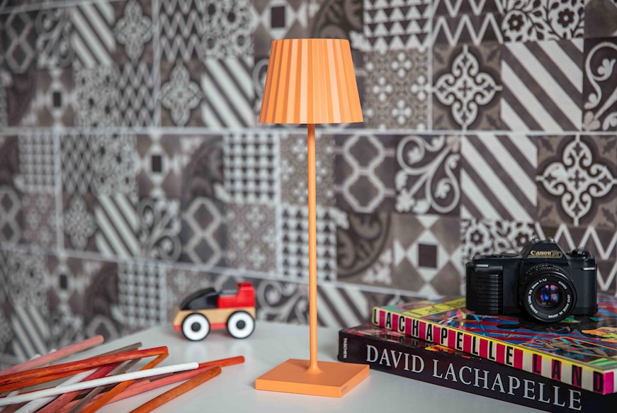 Lampada da tavolo a LED Troll 2.0 arancio Sompex