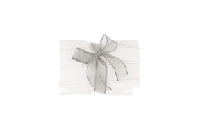 Favor Sugared Almonds white and silver with silver bow Selezione Zanolli