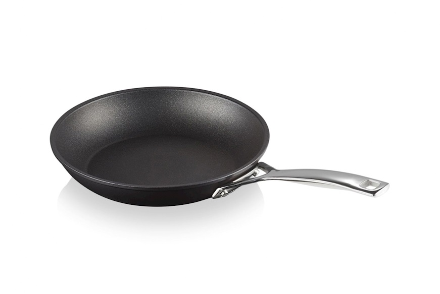 Low pan in non-stick alluminium black Le Creuset