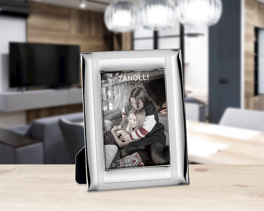 Cornice portafoto argento pvd con fascia lucida e satinata Selezione Zanolli