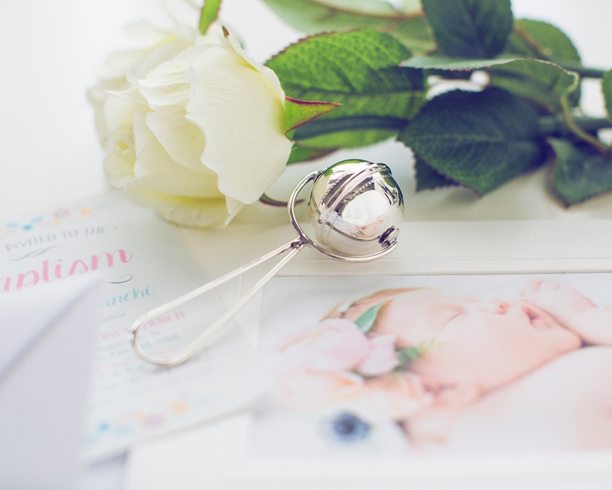 cosa-si-regala-ad-un-battesimo-sonaglio-argento-papera