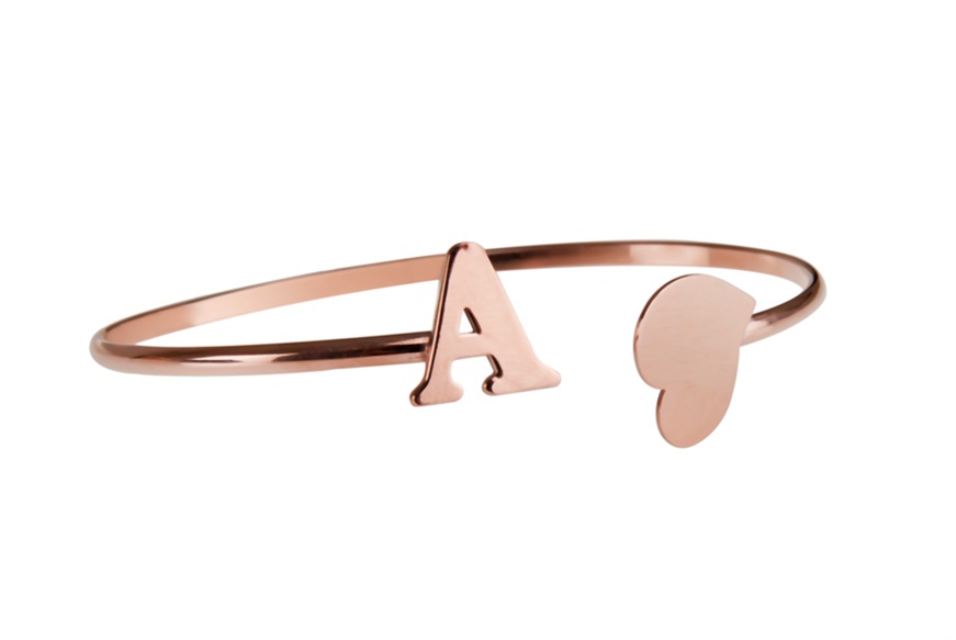 Bracciale con iniziale nome e cuore