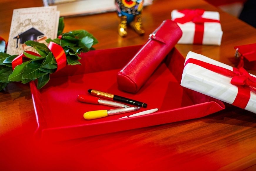 Biglietto D'auguri Di Laurea In Metallo Con Incisione Sentimentale - Regalo Per Ragazzi, Ragazze, Amici - Laurea Media, Università, Dottorato