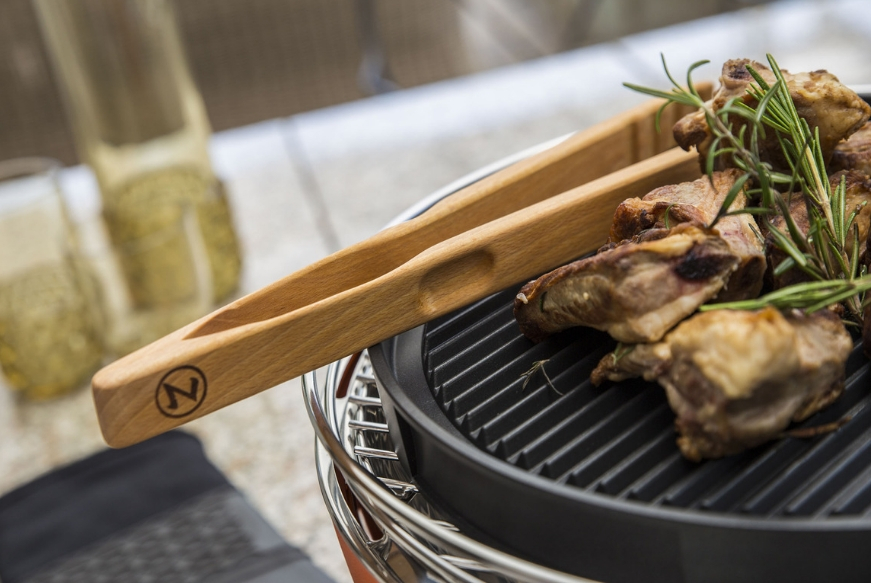 lotus-grill-barbecue-senza-fumo-bacchette-legno