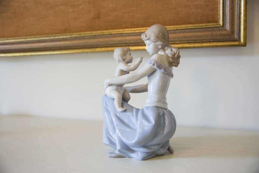 porcellane-lladro-mamma-e-bimbo